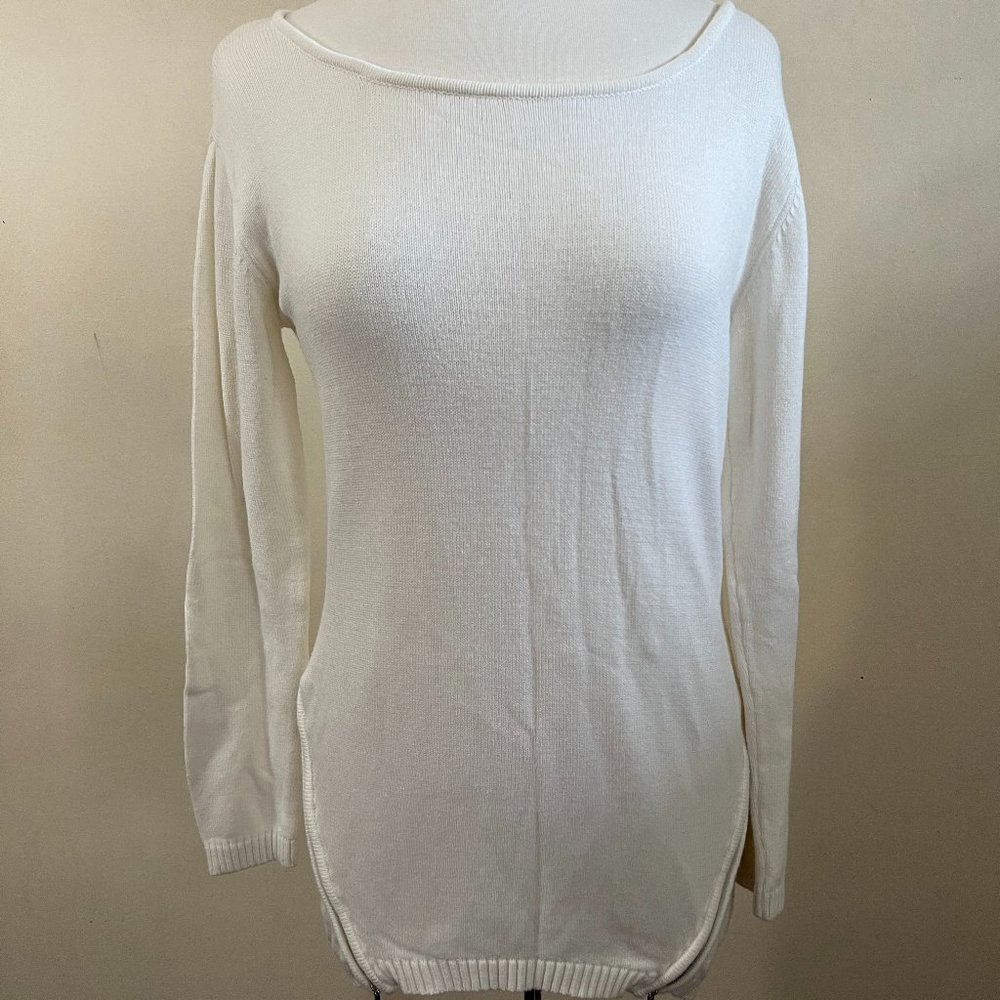 New York & Company cream tunic sweater with zippers